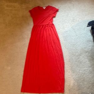 Red dress maxi